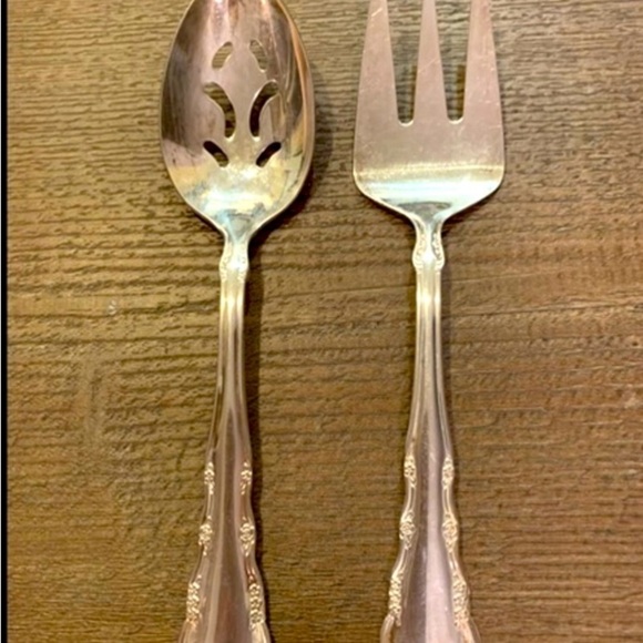 Rogers Elegant Silver Serving Set - Picture 1 of 7